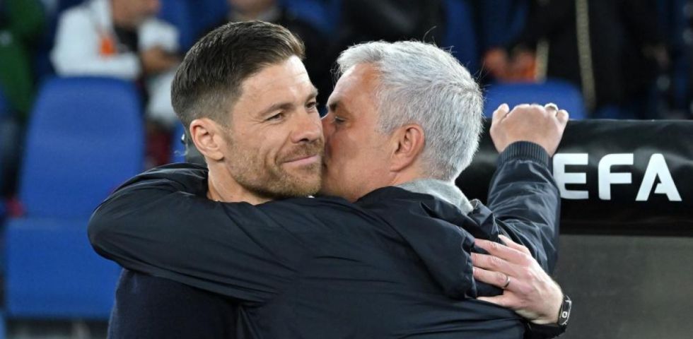 Xabi Alonso vuelve a Anfield en  plan 'Mou' para enfrentar al Liverpool