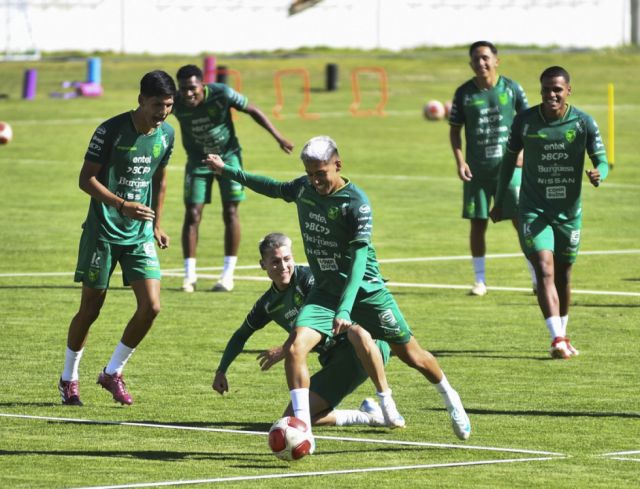 Mamani y Vaca, las novedades en la lista de Villegas para ensayar ante Panamá y México 