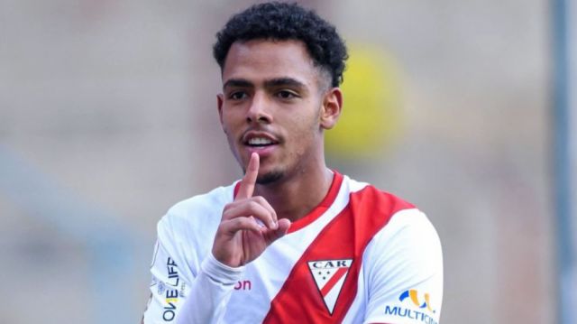 Wydad anuncia la incorporación del tarijeño Moisés Paniagua 