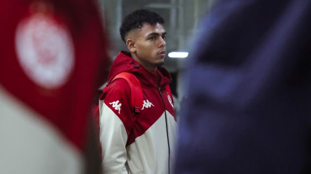 Moisés Paniagua debutó con la camiseta del Wydad 