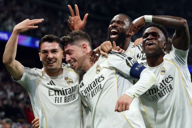 Actuación en modo “leyenda” de Valverde con su triplete ante el City
