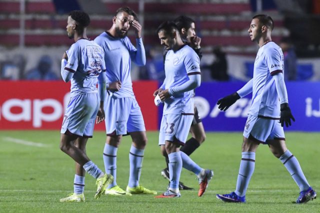 Bolívar juega partido decisivo ante Fluminense en La Paz