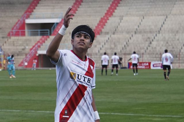 Maraude anota y Always Ready es líder absoluto 