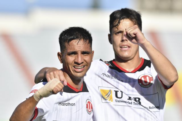 Bolívar tropieza en Cochabamba  y se aleja de la cima del torneo 