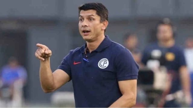 Florentín asume el mando de Oriente Petrolero