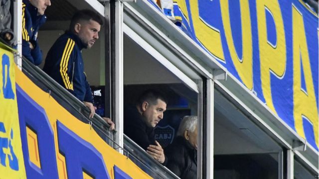 La lista de candidatos de Riquelme para asumir como entrenador de Boca 