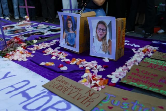 Colectivos marcharon en Ecuador contra de los feminicidios