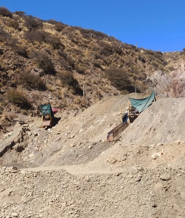 La minería ilegal asedia en la zona alta de Tarija