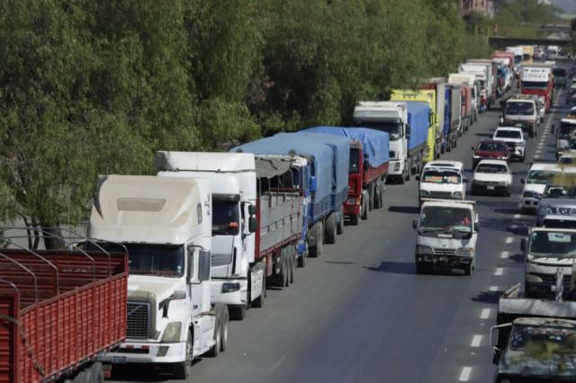 Transportistas definirán medidas por falta de combustible en ampliado nacional en Cochabamba