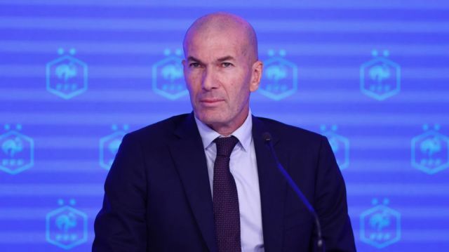 Flamante seleccionador: Zidane fue presentado por la Federación de Francia