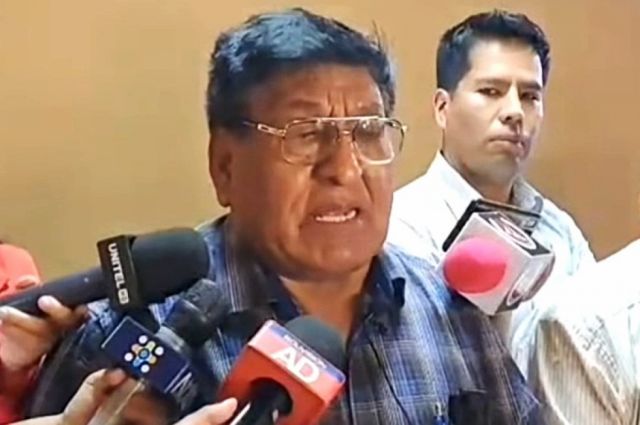 Choferes aguardarán el fin del estado de excepción para definir medidas de protesta