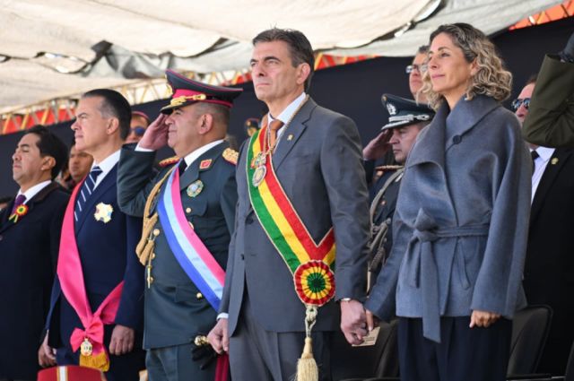 La Parada reunió a Rodrigo Paz y a los militares de Teoponte, donde murió su tío Néstor