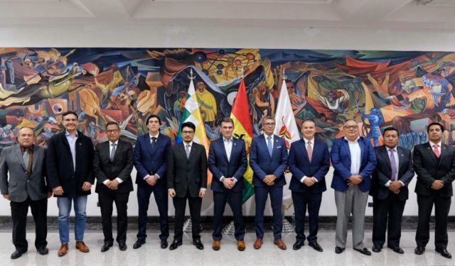 Los embates a la cultura en Bolivia