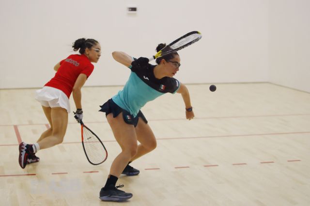 Cocha comienza a respirar el mundial juvenil de ráquet 