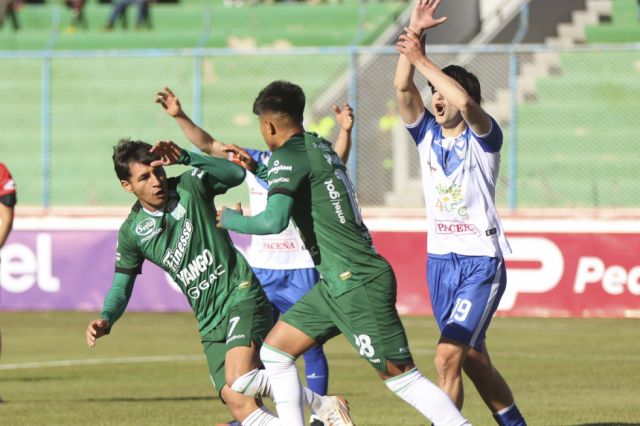 Con 9 hombres, GV San José igualó en Oruro con Oriente Petrolero 3 a 3 