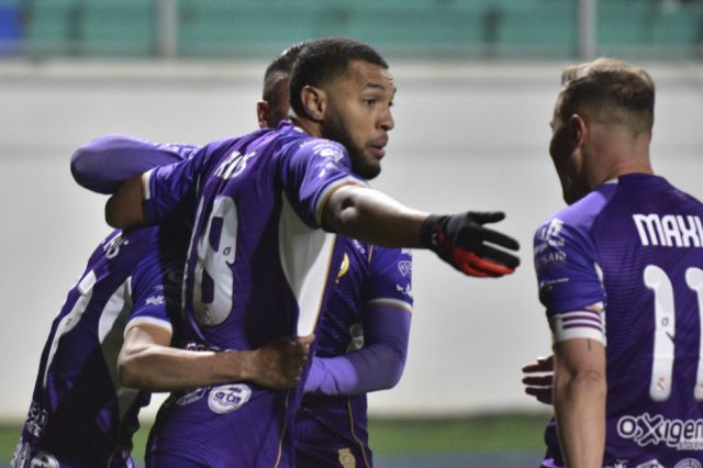 Con un penal a los 97’, Real Potosí venció a Oriente