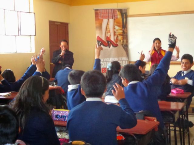 Alcaldía inicia talleres en colegios para prevenir delitos y conductas de riesgo entre adolescentes