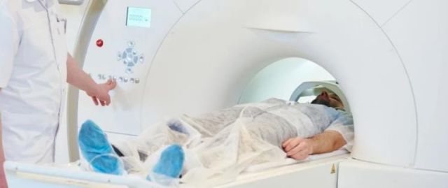CNS de Tarija niega que una resonancia cueste Bs 11 mil