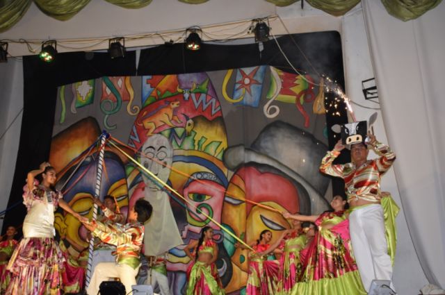 Encuentro Nacional Uniendo Pueblos a través de la Danza (Fotos)