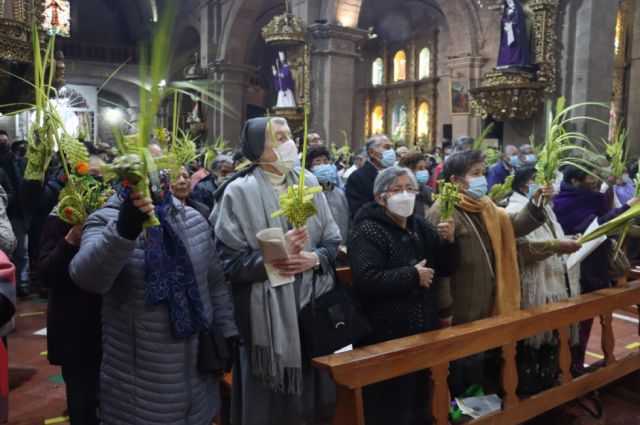 Así se vive el Domingo de Ramos en Bolivia