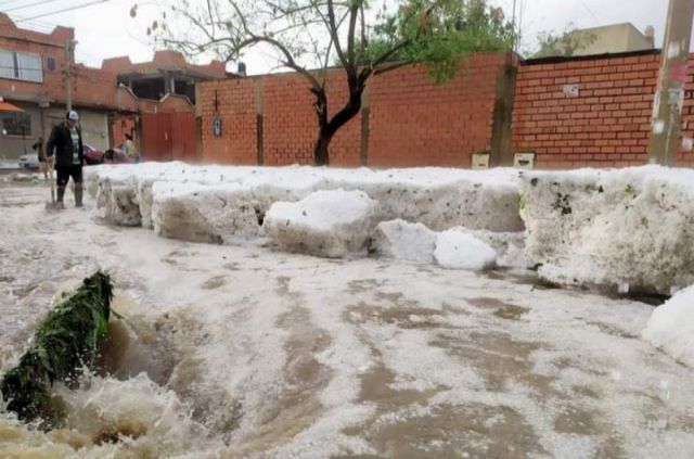 Imágenes que dejó la intensa lluvia y granizada en Tarija