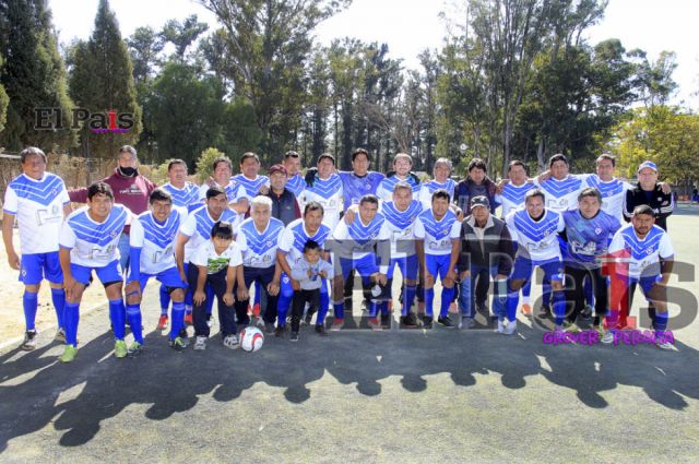 Postales del torneo nacional de Clubes Campeones de ex Futbolistas de Bolivia 