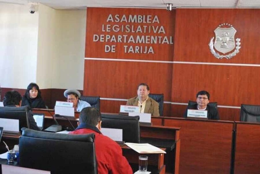 La Asamblea Departamental de Tarija. Sus treinta miembros no sólo absorben presupuesto, sino que generan insatisfacción entre la población por su rol