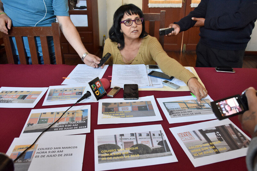 LA CONCEJAL ANA SORICH EN CONFERENCIA DE PRENSA
