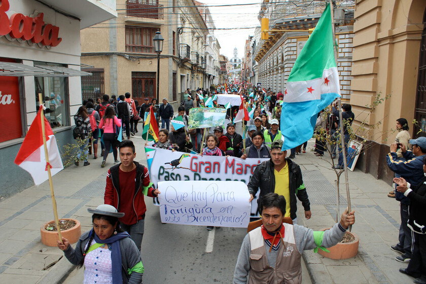 MARCHA EN DEFENSA DE TARIQUIA