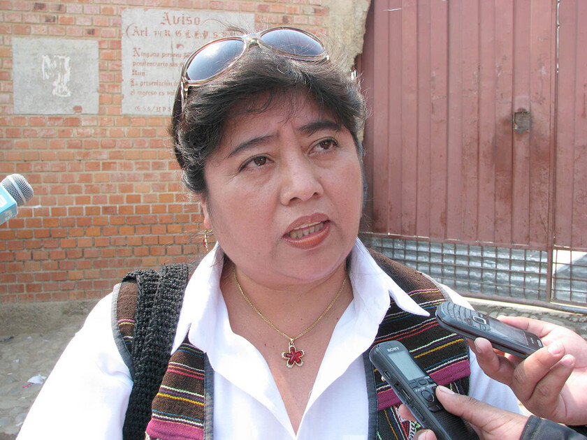 RESPONSABLE DE LA DIRECCION DE PROSOL GLADIS SANDOVAL TARIJA