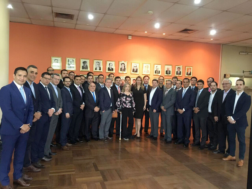 DLEGACION DE EMPRESARIOS QUE VISITO PARAGUAY