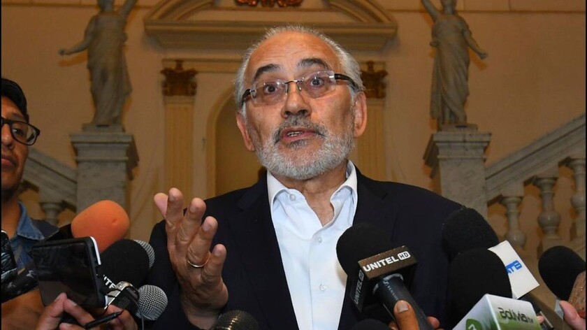 CARLOS MESA