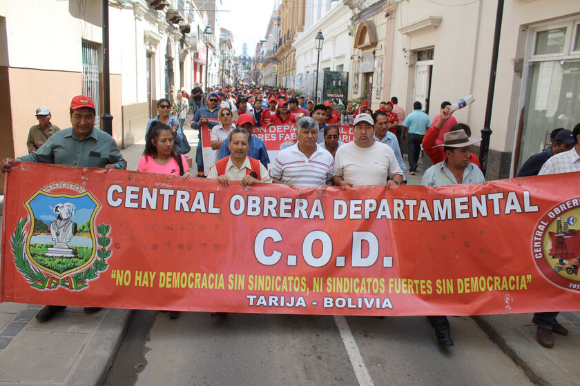 MARCHA DE LA COD EN TARIJA