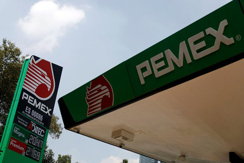 Vista de una estación de servicio de la petrolera estatal mexicana Pemex en Ciudad de México