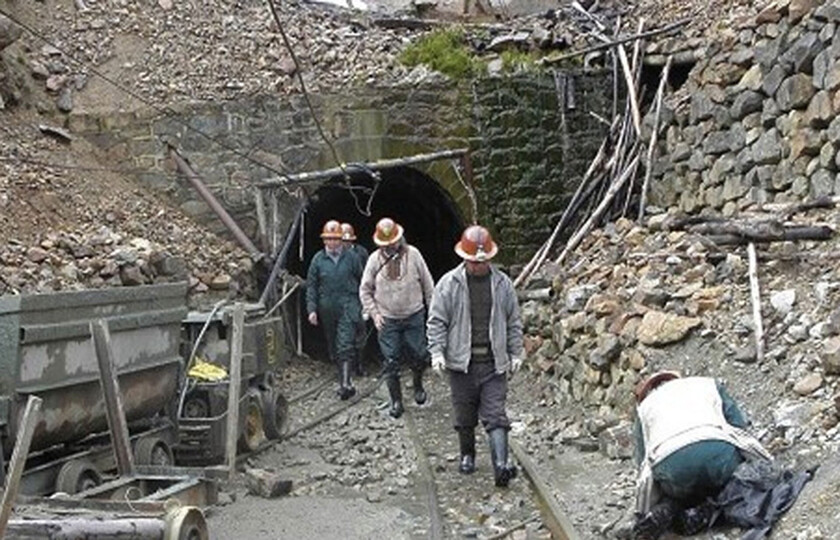 MINEROS