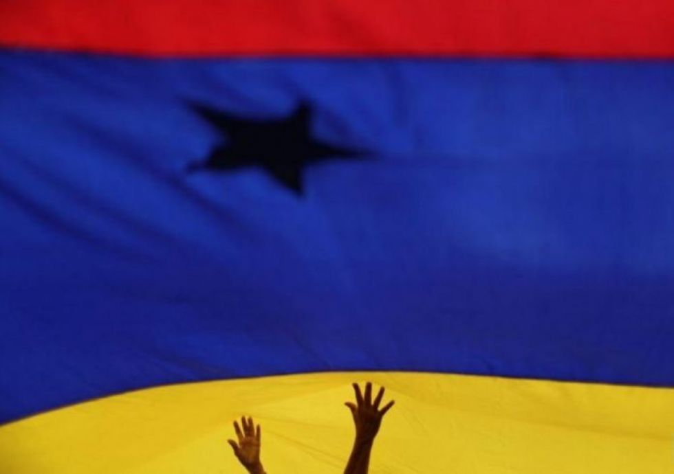 Gobierno venezolano y sectores de la oposición firman un acuerdo para atender la pandemia de coronavirus Gobierno venezolano y sectores de la oposición firman un acuerdo para atender la pandemia de coronavirus