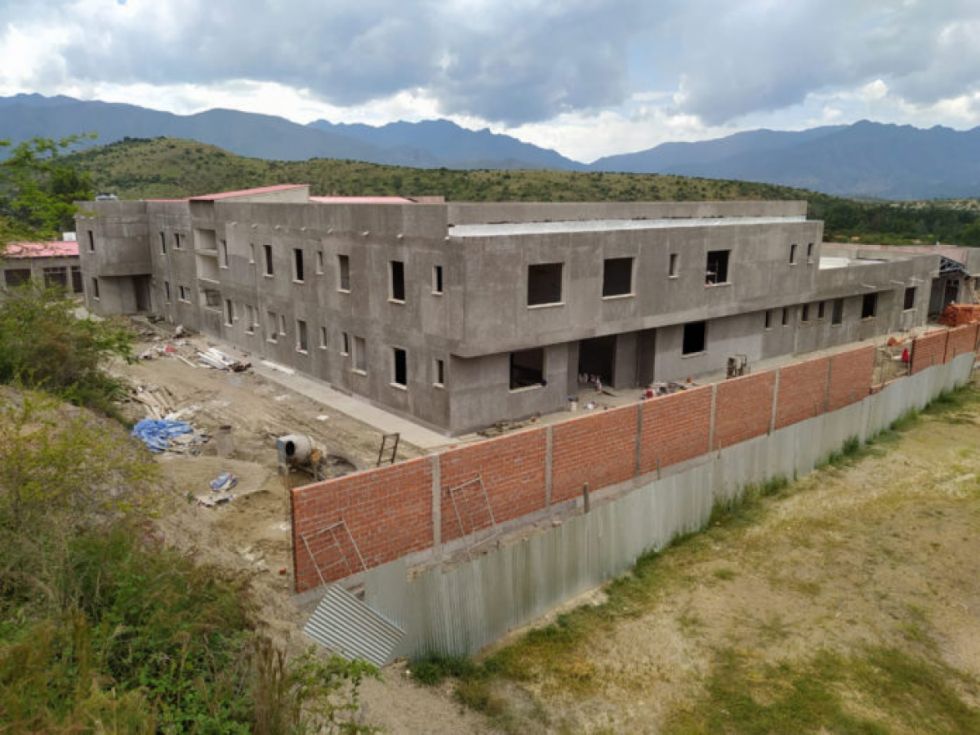Covid, Padcaya se encapsula y su nuevo hospital sigue inconcluso