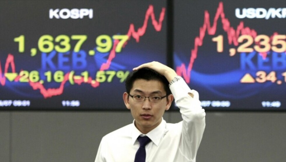 Analistas: origen de la crisis está en el sector financiero