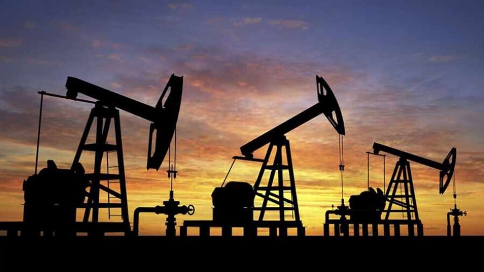 La imparable caída del precio del petróleo continúa en 2016