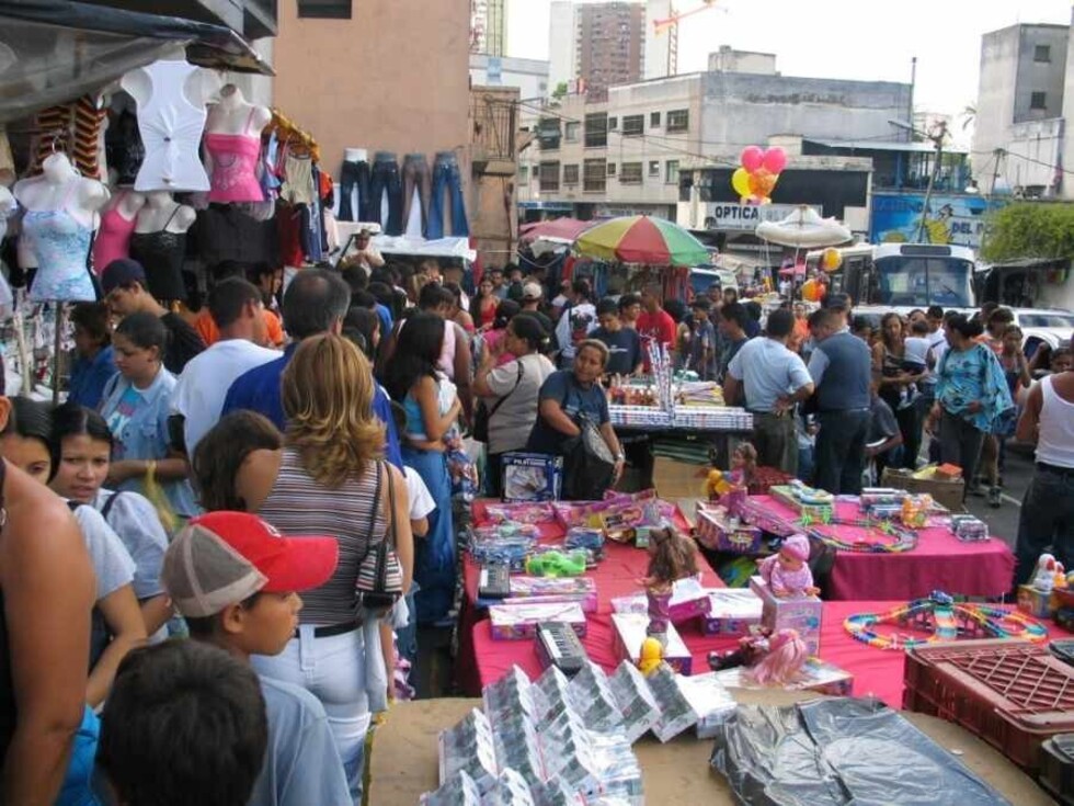 La Bolivia actual tiene mejores  ingresos sin empleo de calidad