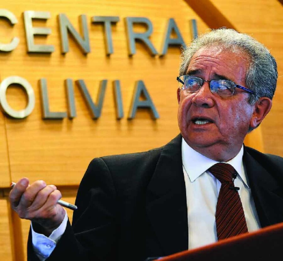 Advierten que Bolivia copia el  error monetario de occidente