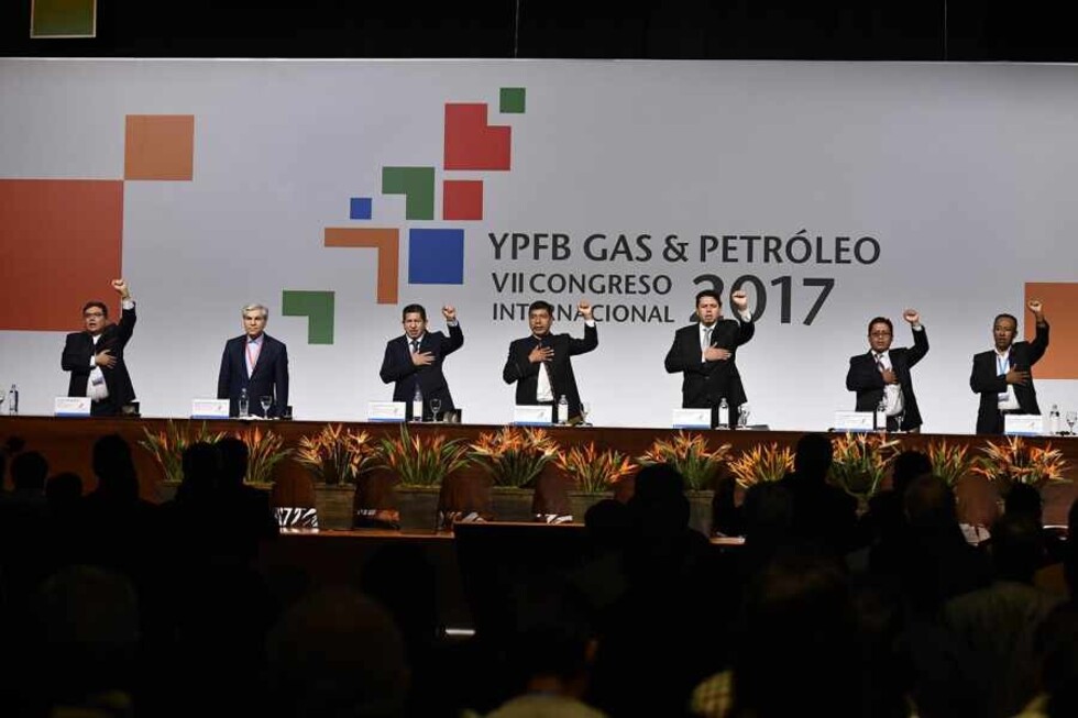 Actores, tecnología y mercado, dolores de cabeza para YPFB