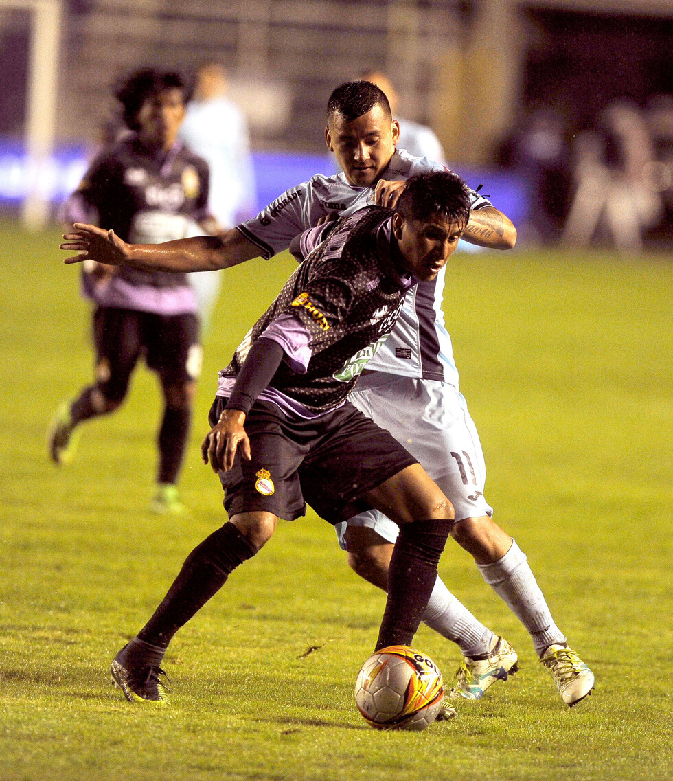 Los lilas reciben al club Bolívar