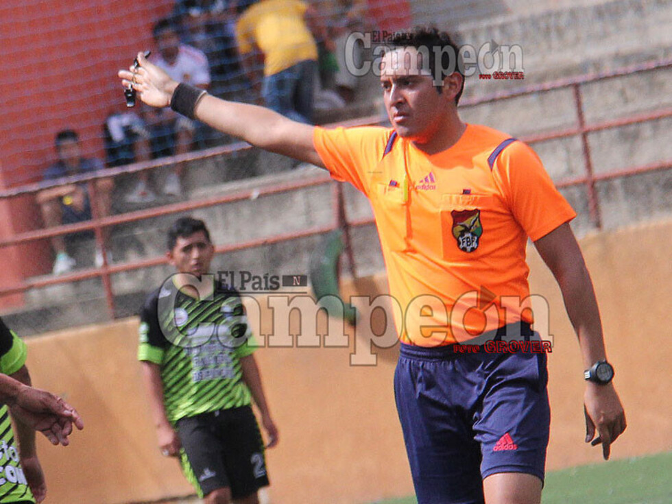 Jordy Alemán dirigirá su partido 25 en primera