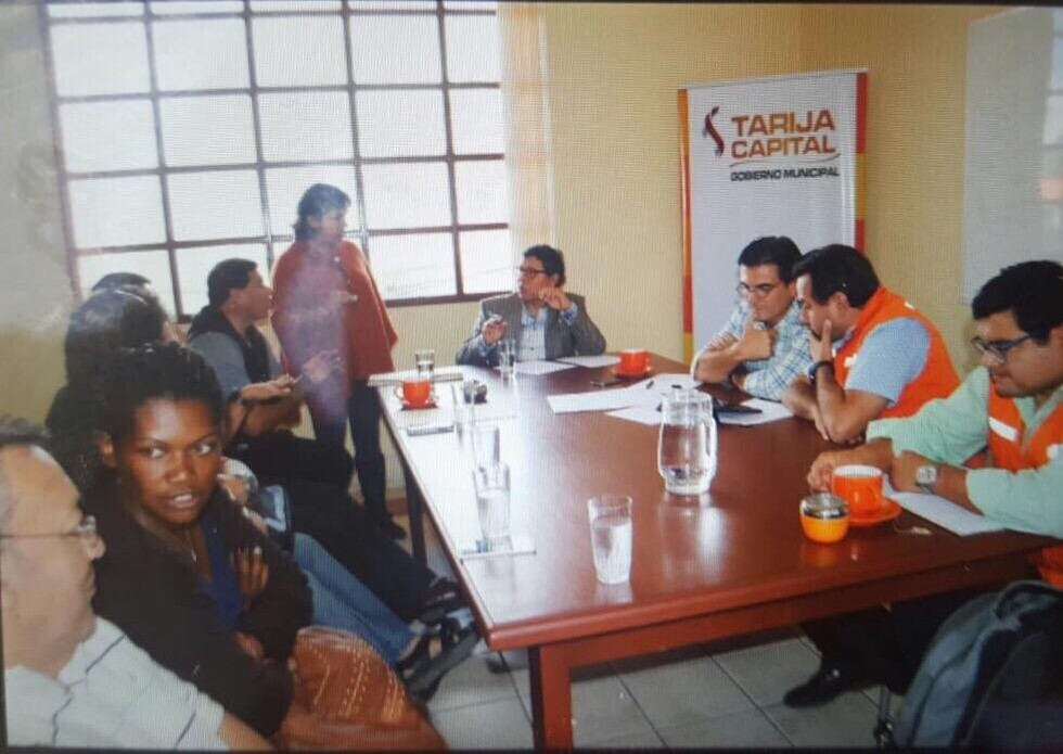 Alcalde Paz y vecinos concretan obras en barrio Aeropuerto y Sella Quebrada