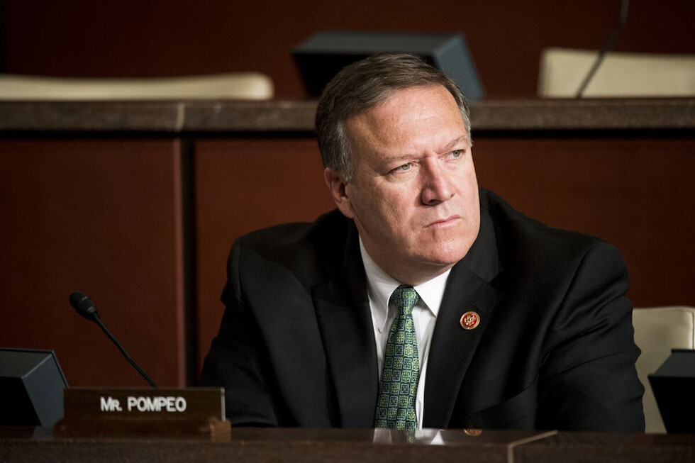 Cuestionan a Mike Pompeo como secretario de Estado
