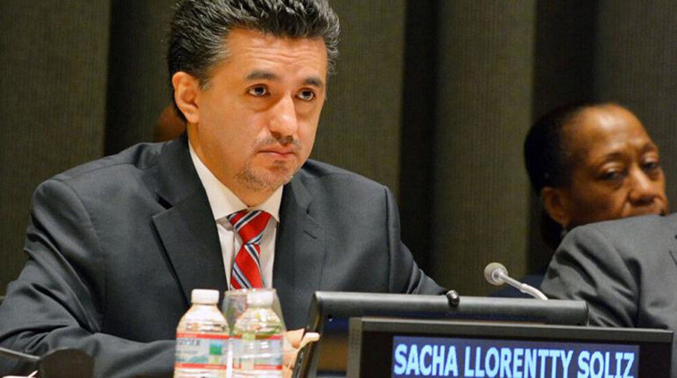Llorenti socializa en El Alto la demanda marítima