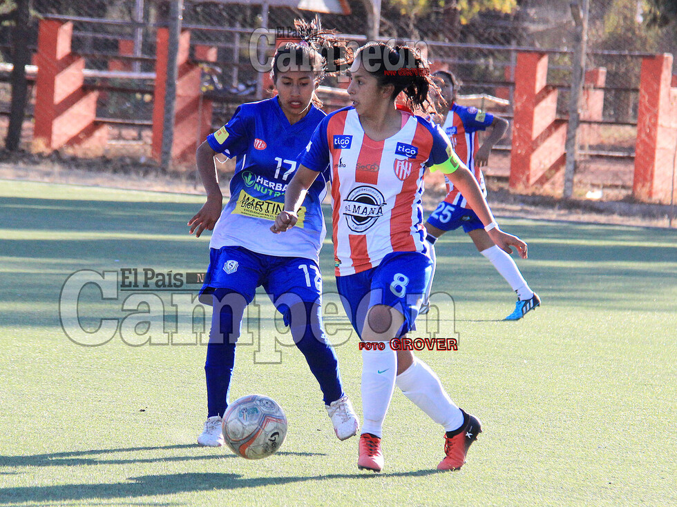 Las Ligas Femeninas de Fútbol poco a poco van pidiendo más espacio