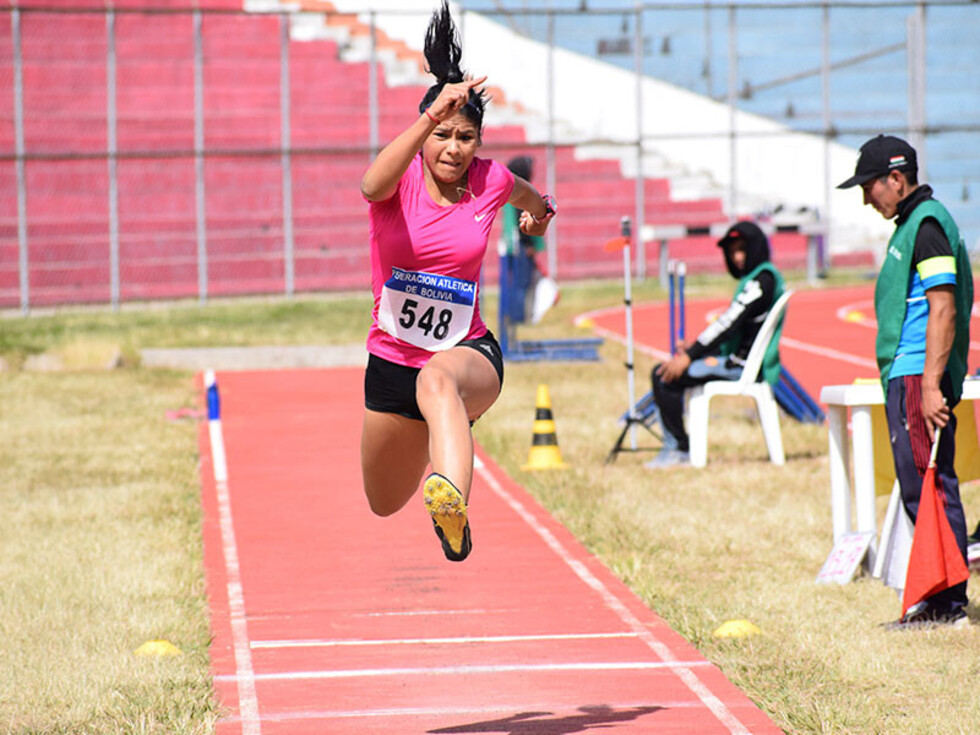 POSTALES DEL NACIONAL DE ATLETISMO CLASIFICATORIO A COCHA 2018