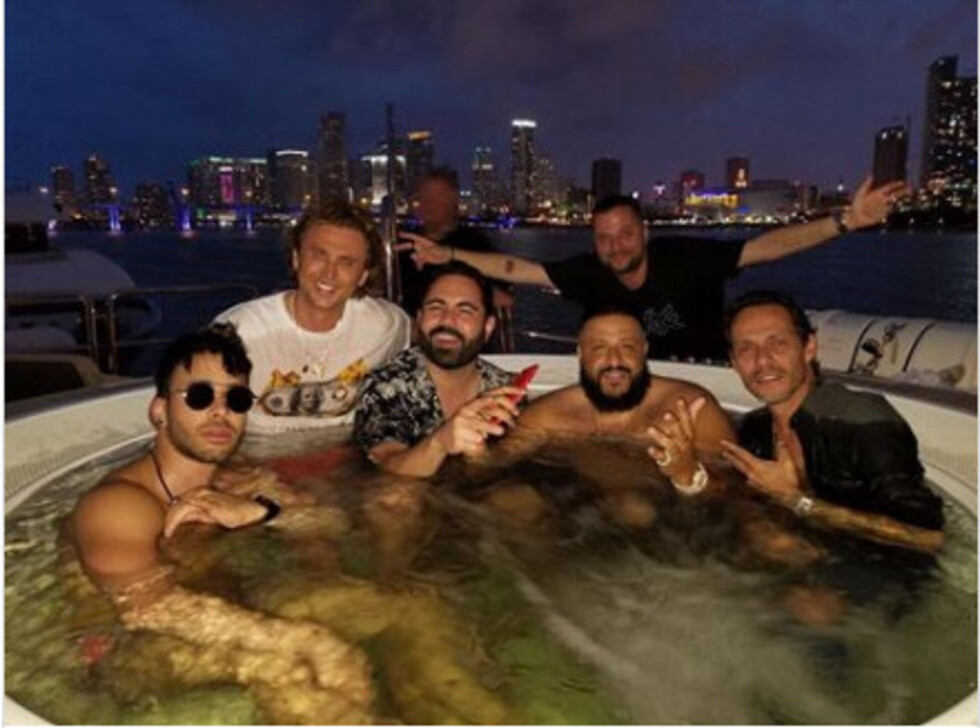Marc se metió al jacuzzi con Prince Royce